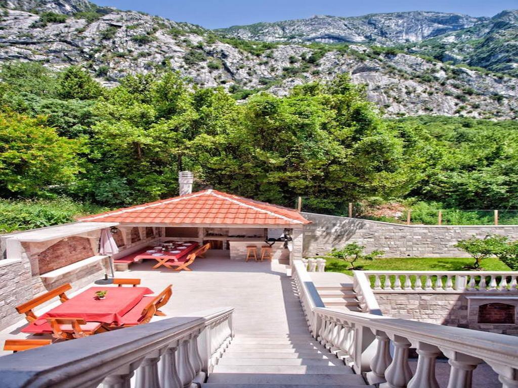 Apartments Radonjic Kotor Ngoại thất bức ảnh
